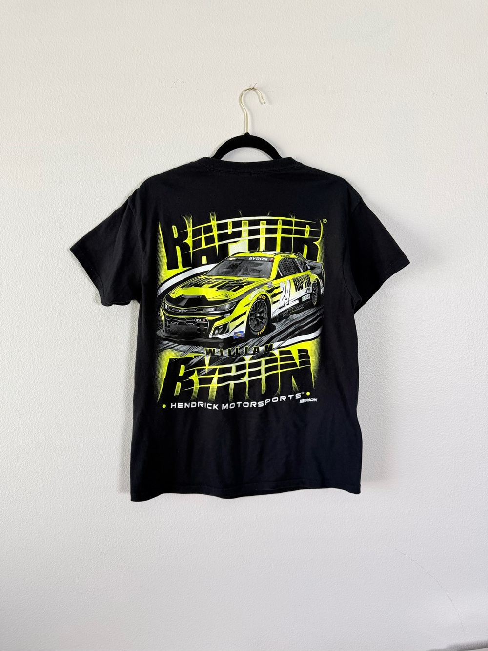 Men's William Byron Hendrick NASCAR Team Collection Black Raptor Car SHIRT